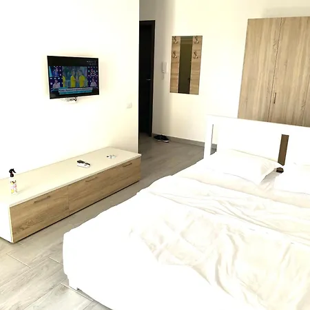 Vitan Marvel Apartment